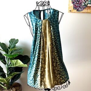 Worthington Blue and Gold Sleeveless Blouse